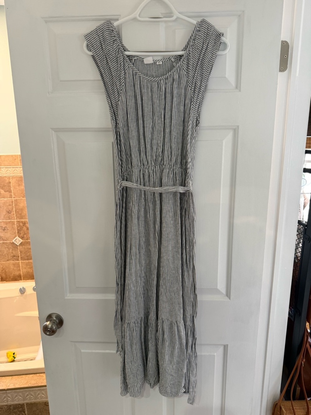 GAP Black and White Striped Cap-Sleeve Maxi Dress